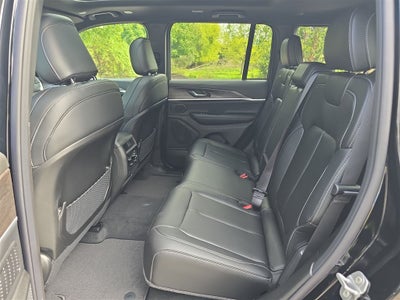 2027 Jeep Grand Cherokee Limited