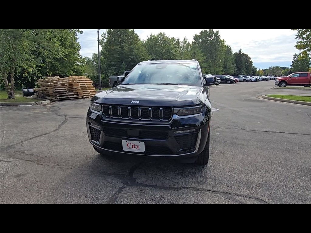 2027 Jeep Grand Cherokee Limited