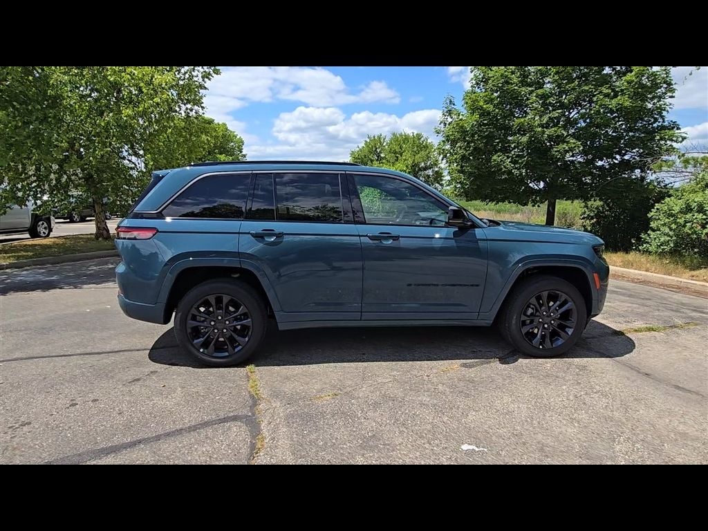 2026 Jeep Grand Cherokee Limited Reserve