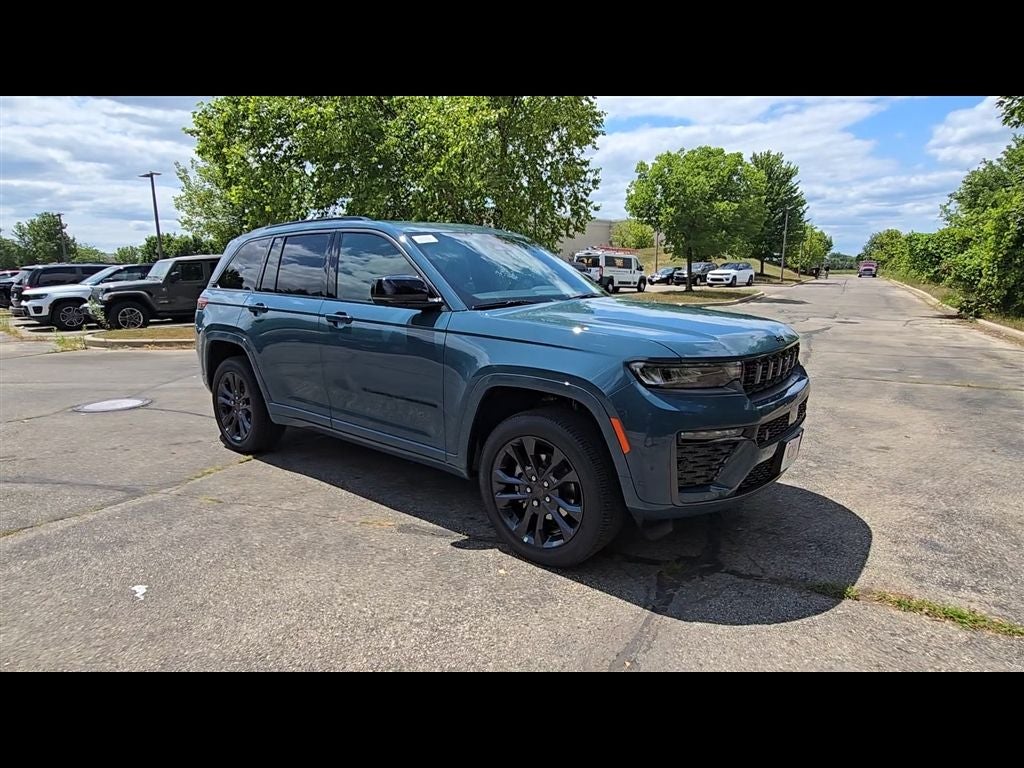 2026 Jeep Grand Cherokee Limited Reserve