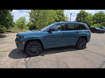 2026 Jeep Grand Cherokee Limited Reserve