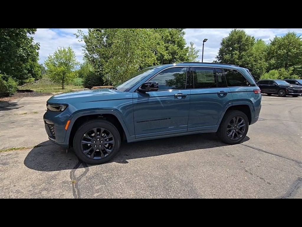 2026 Jeep Grand Cherokee Limited Reserve