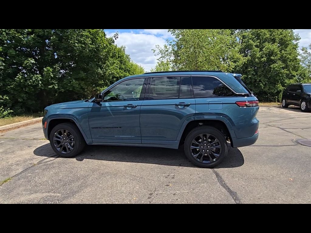 2026 Jeep Grand Cherokee Limited Reserve