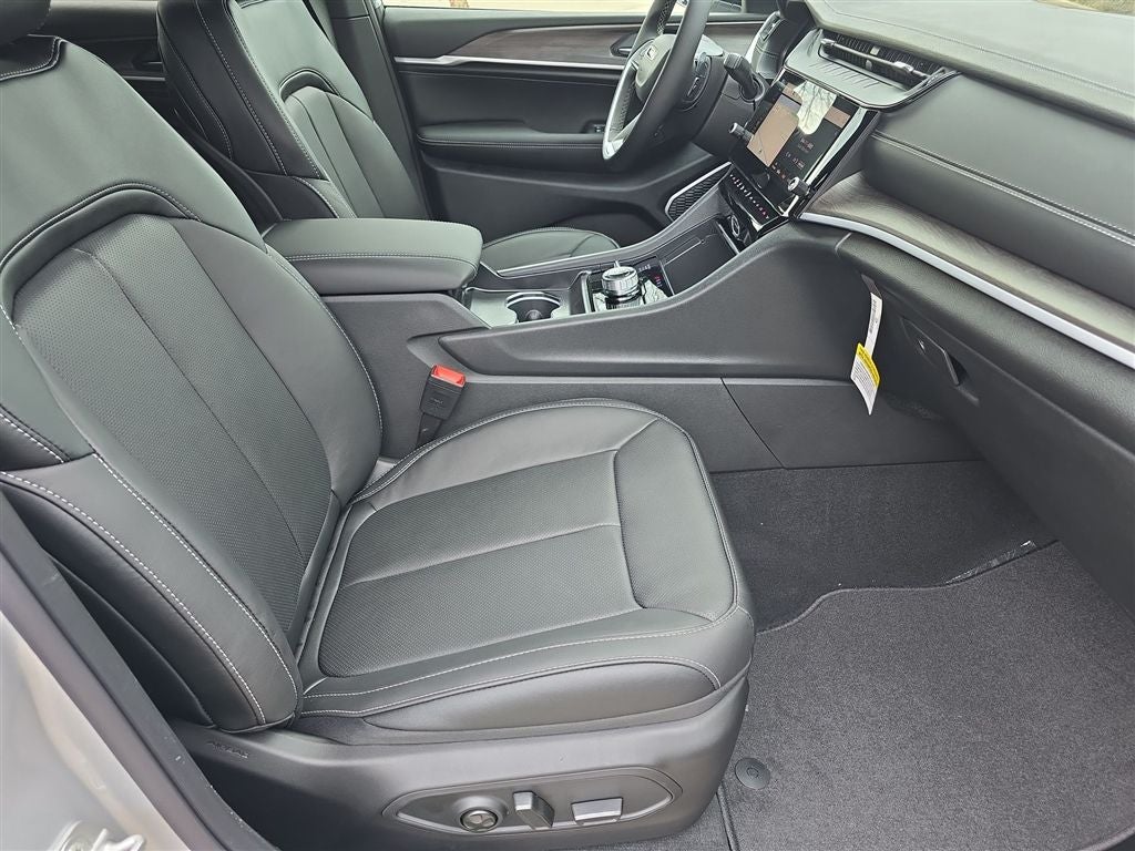 2026 Jeep Grand Cherokee Limited Reserve