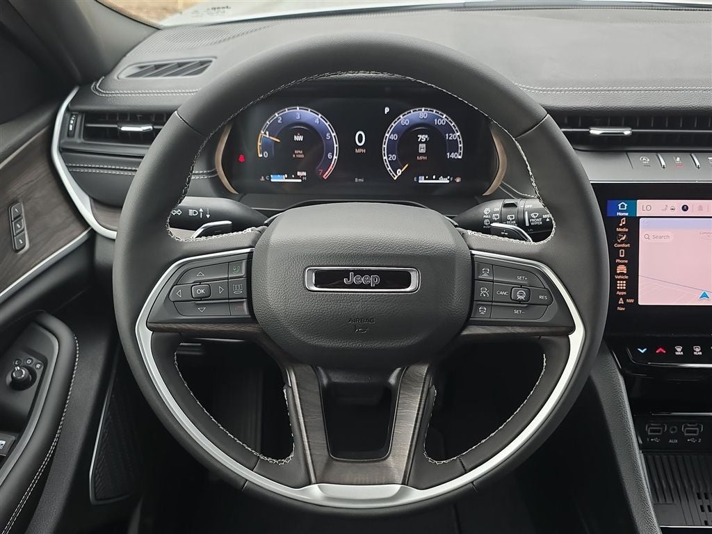 2026 Jeep Grand Cherokee Limited Reserve