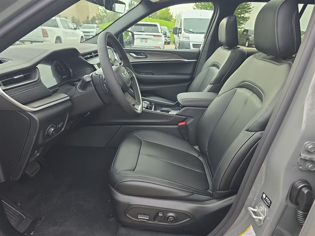 2027 Jeep Grand Cherokee Limited
