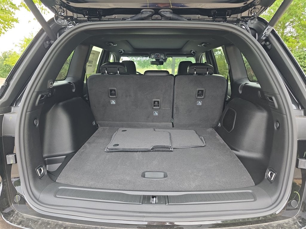 2027 Jeep Grand Cherokee Limited Reserve