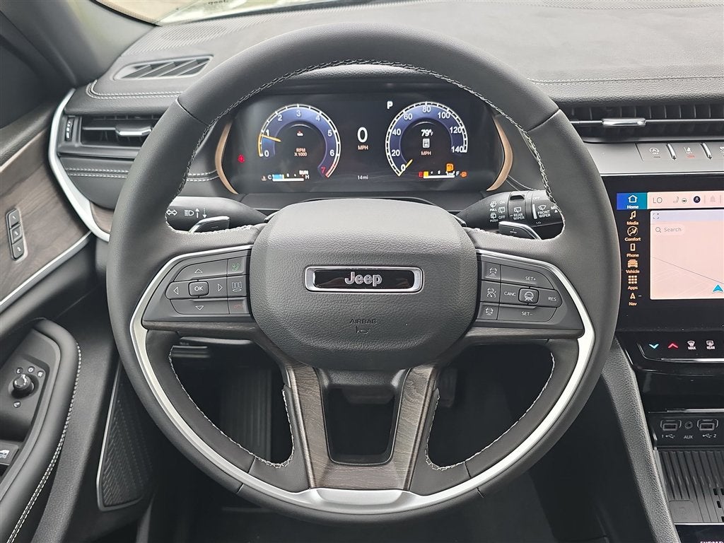 2027 Jeep Grand Cherokee Limited Reserve