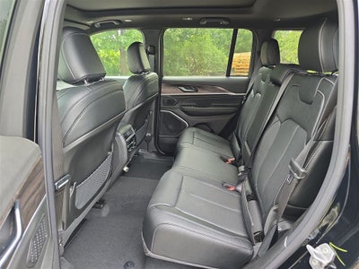 2027 Jeep Grand Cherokee Limited Reserve