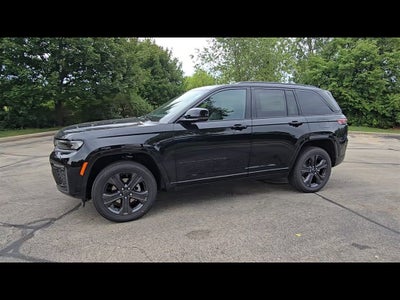 2027 Jeep Grand Cherokee Limited Reserve
