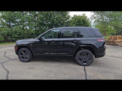 2027 Jeep Grand Cherokee Limited Reserve