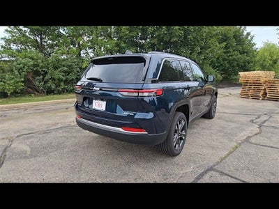 2027 Jeep Grand Cherokee Limited