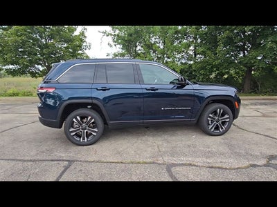 2027 Jeep Grand Cherokee Limited