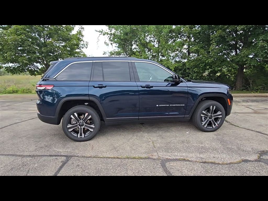 2027 Jeep Grand Cherokee Limited