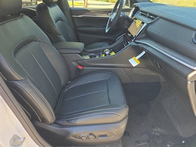 2027 Jeep Grand Cherokee Limited Reserve
