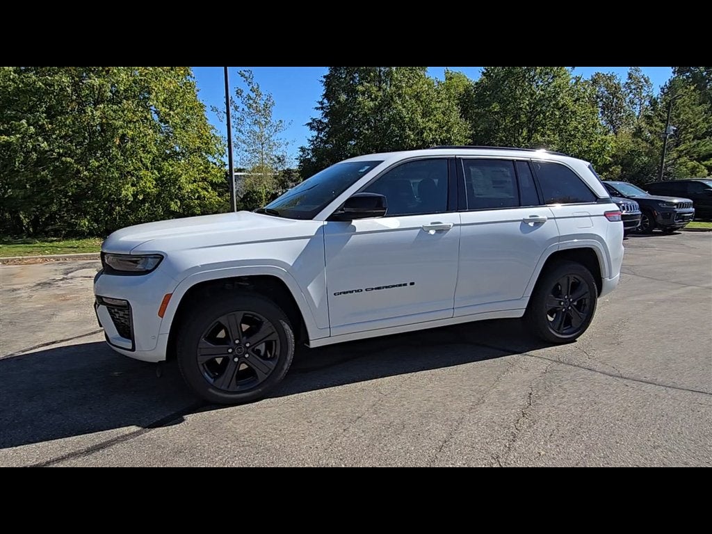 2027 Jeep Grand Cherokee Limited Reserve