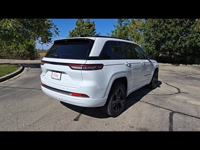2027 Jeep Grand Cherokee Limited Reserve
