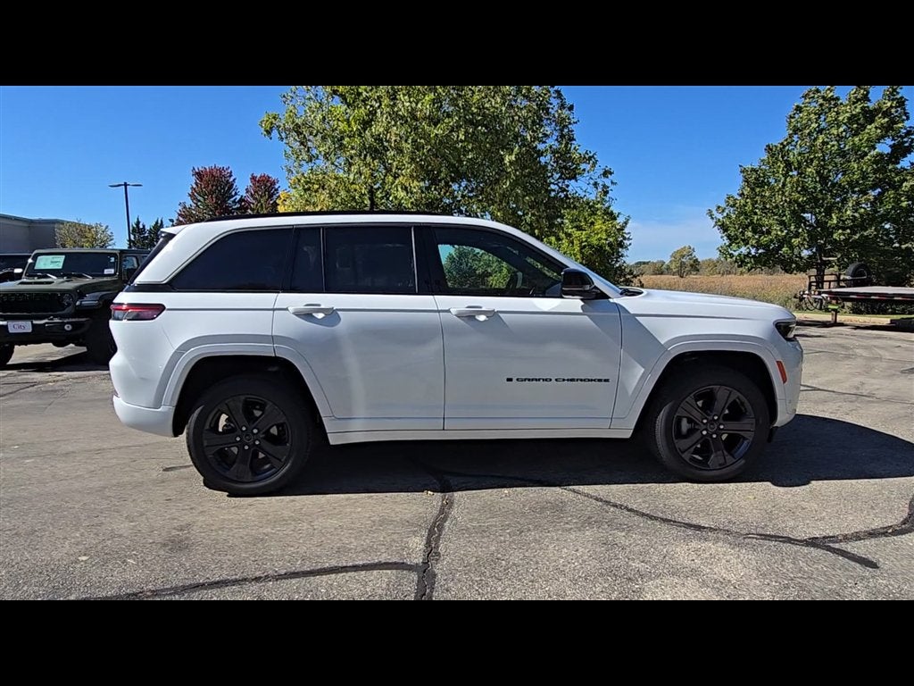 2027 Jeep Grand Cherokee Limited Reserve