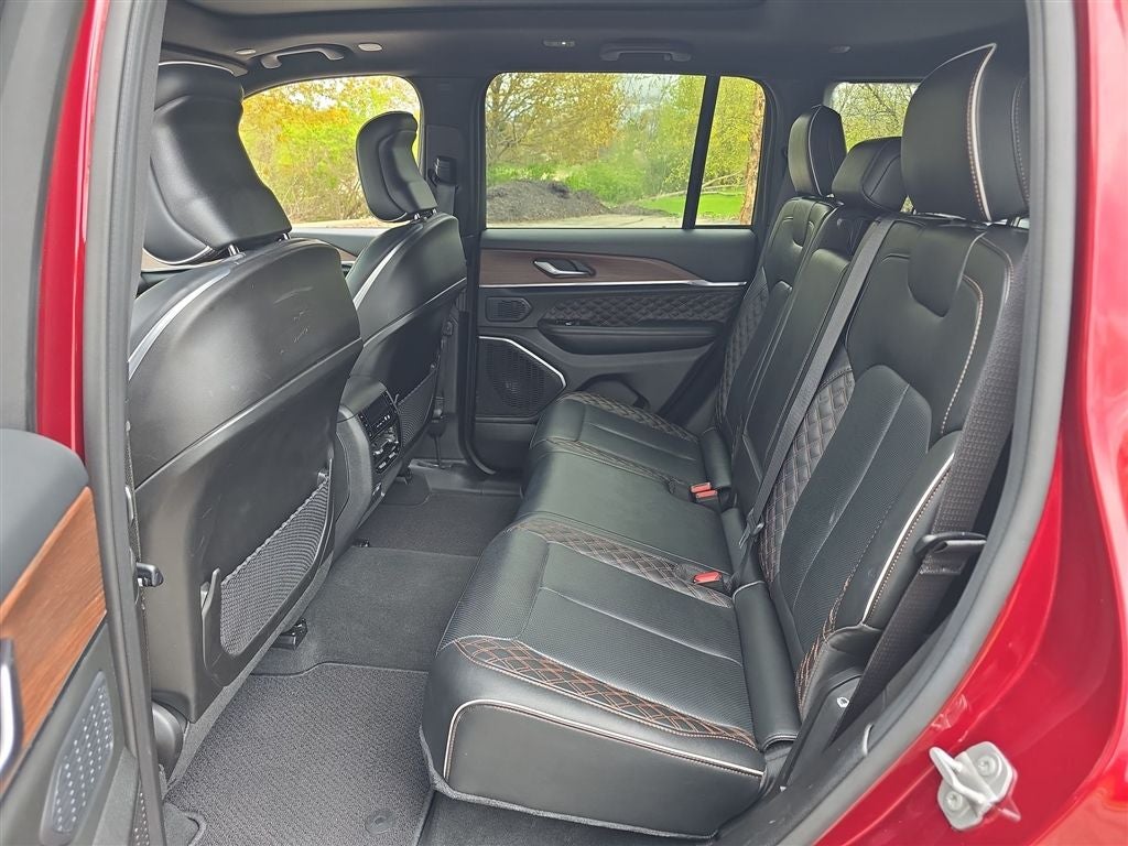 2025 Jeep Grand Cherokee Summit