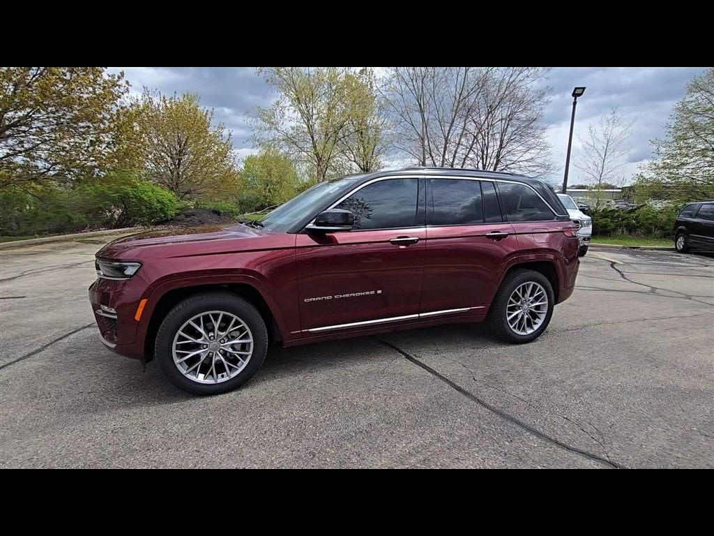 2025 Jeep Grand Cherokee Summit