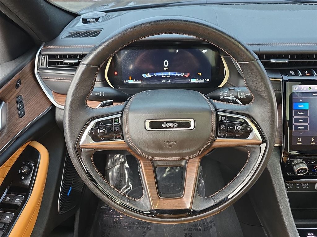 2023 Jeep Grand Cherokee Summit