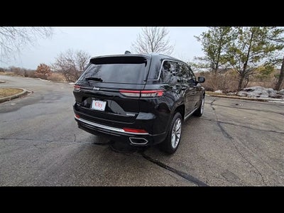 2023 Jeep Grand Cherokee Summit