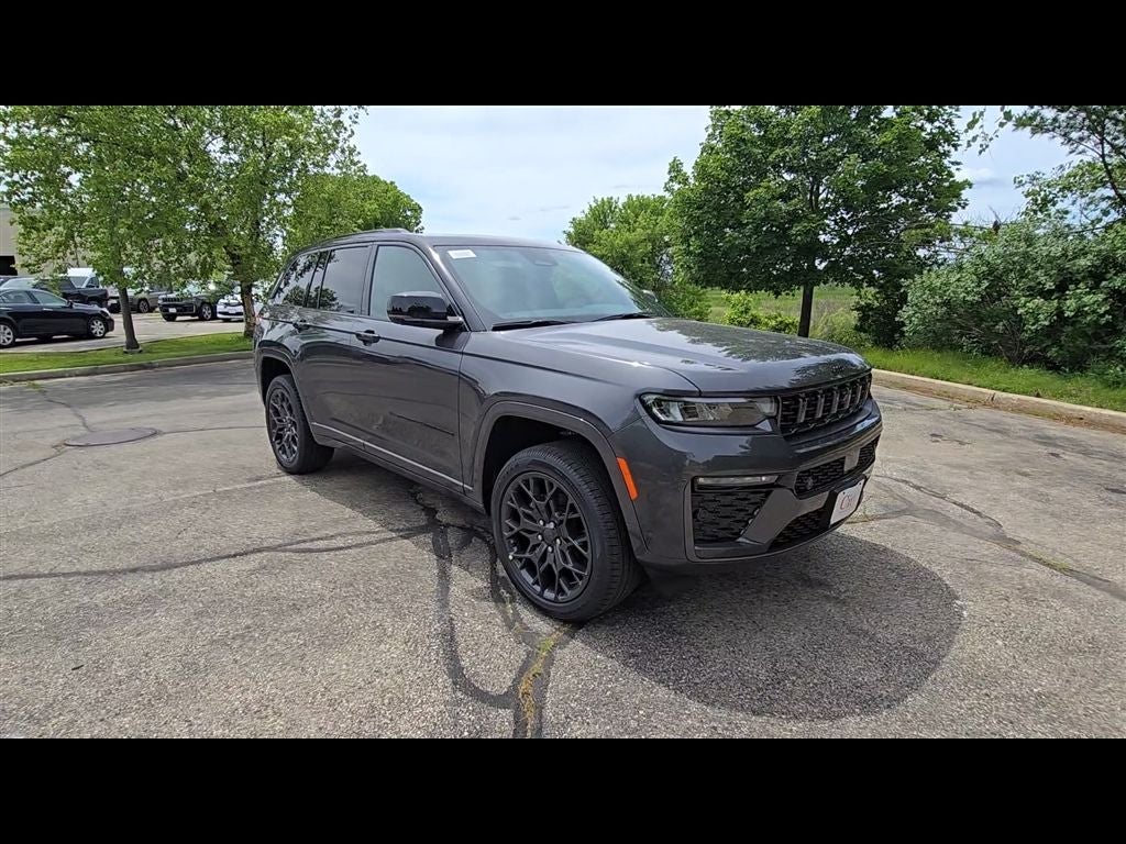 2026 Jeep Grand Cherokee Summit