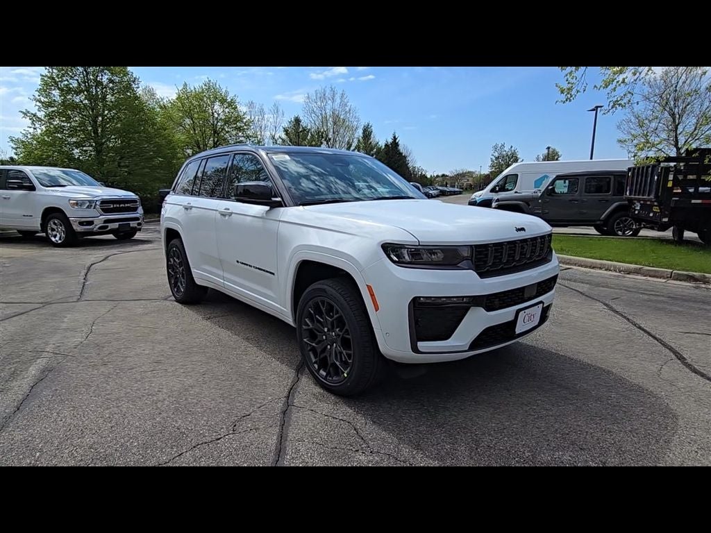 2026 Jeep Grand Cherokee Summit