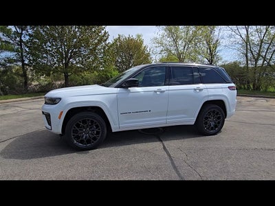 2026 Jeep Grand Cherokee Summit