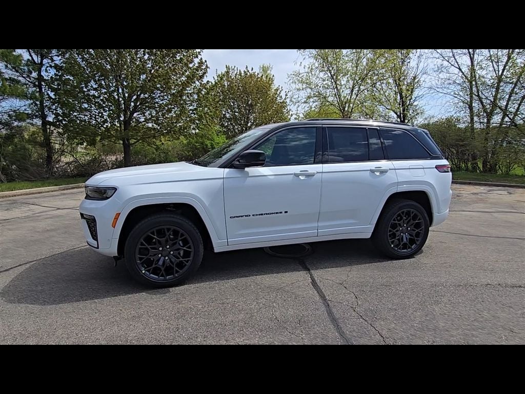 2026 Jeep Grand Cherokee Summit