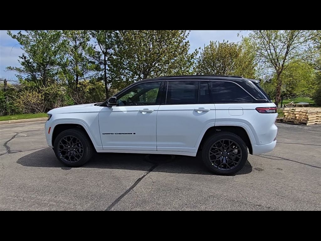 2026 Jeep Grand Cherokee Summit