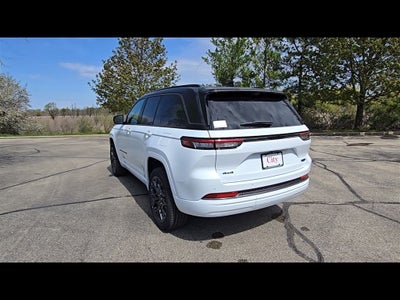 2026 Jeep Grand Cherokee Summit