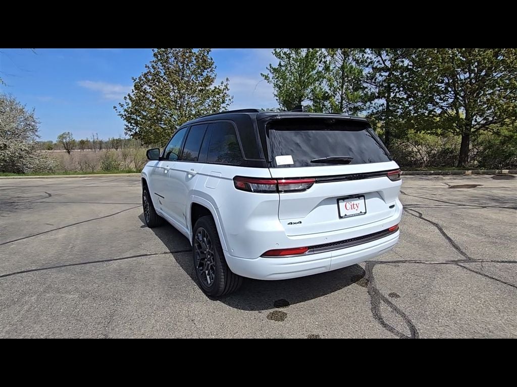 2026 Jeep Grand Cherokee Summit