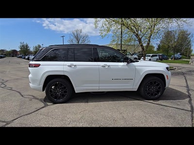 2026 Jeep Grand Cherokee Summit