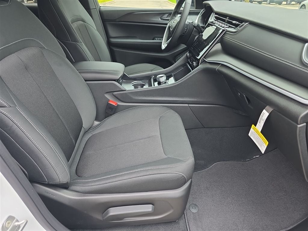 2026 Jeep Grand Cherokee L Laredo