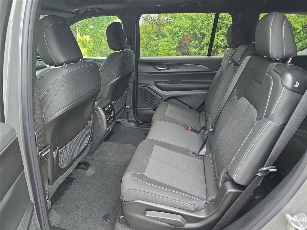 2027 Jeep Grand Cherokee L Laredo X