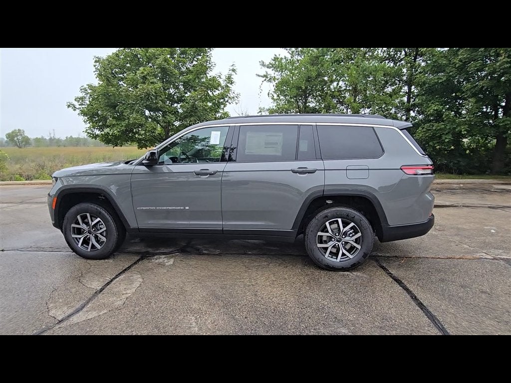 2027 Jeep Grand Cherokee L Laredo X