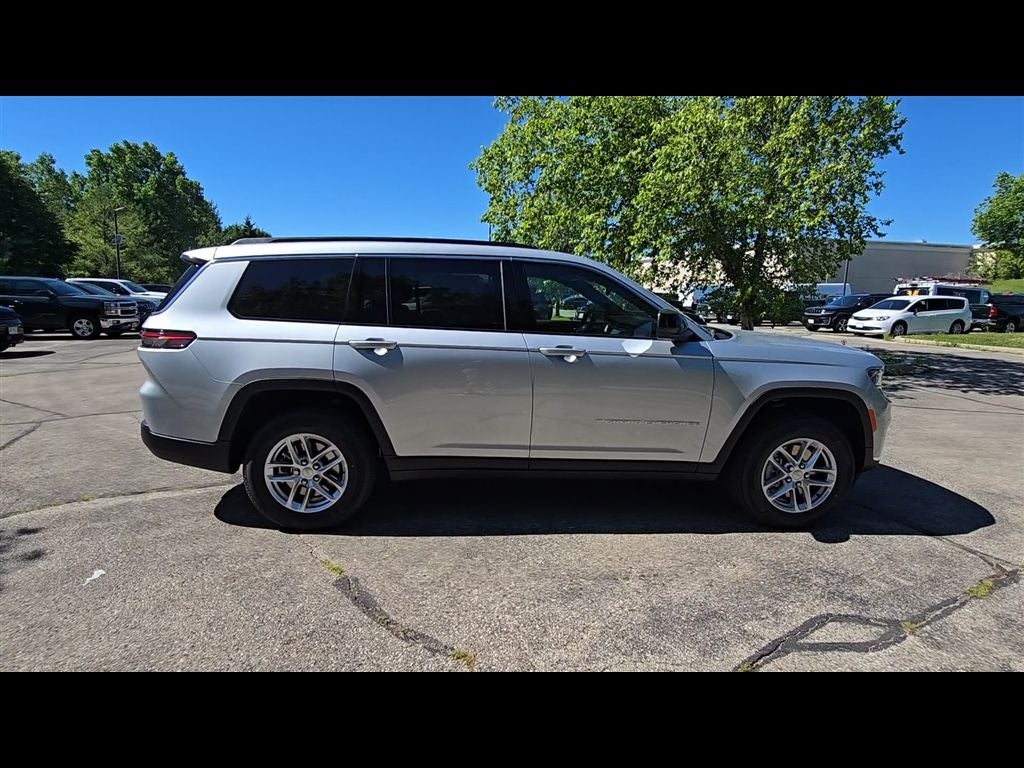 2026 Jeep Grand Cherokee L Laredo