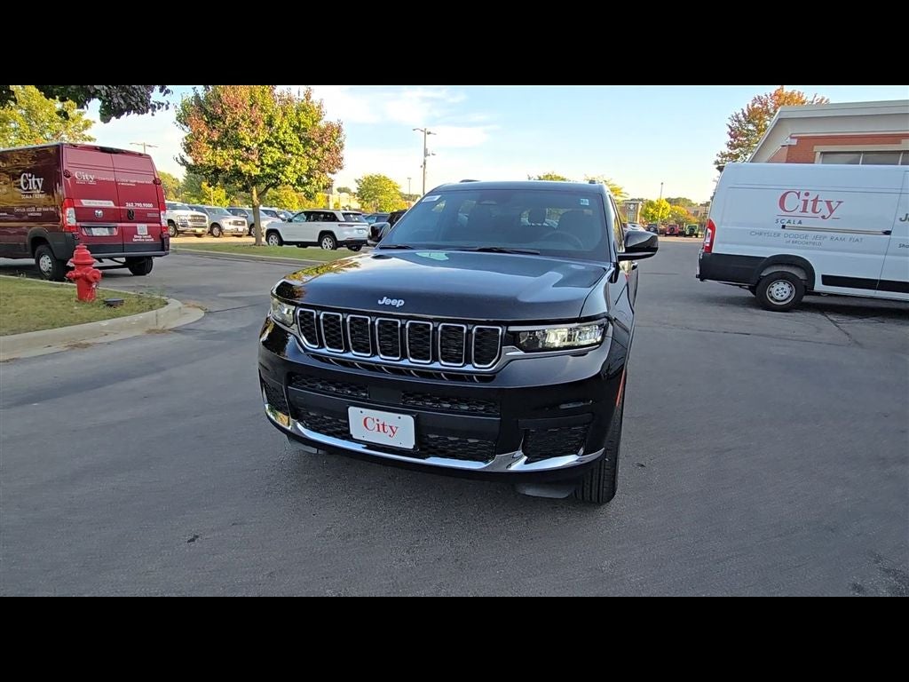 2025 Jeep Grand Cherokee L Laredo
