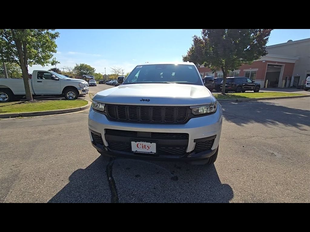 2025 Jeep Grand Cherokee L Altitude