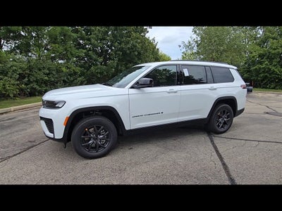 2027 Jeep Grand Cherokee L Laredo Altitude