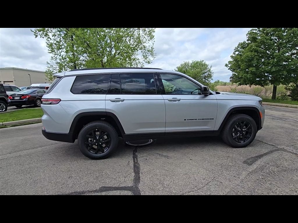 2026 Jeep Grand Cherokee L Altitude