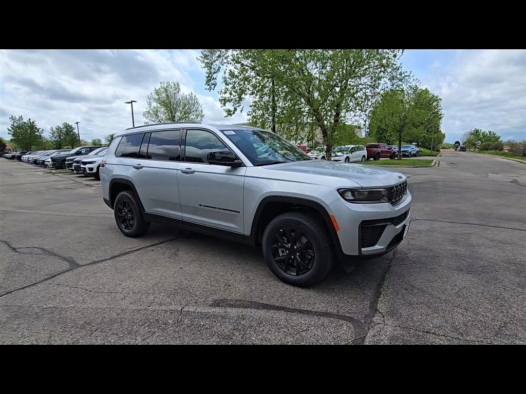 2026 Jeep Grand Cherokee L Altitude