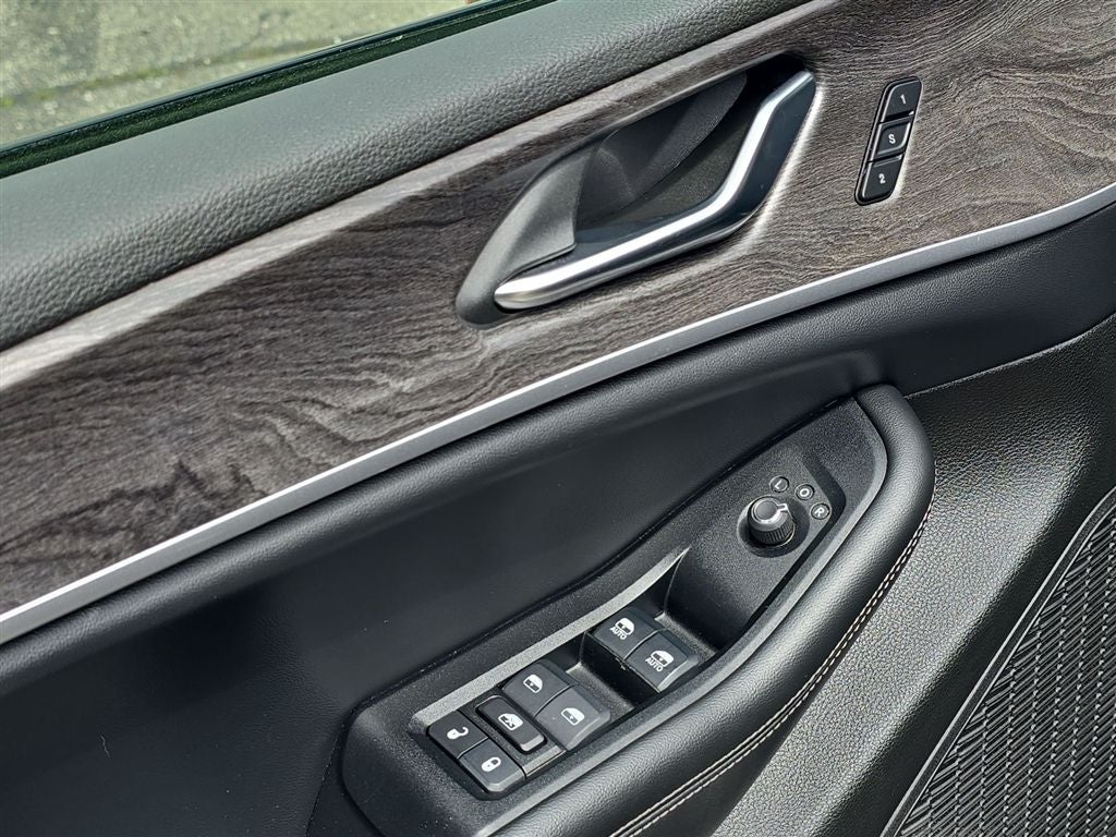 2024 Jeep Grand Cherokee L Limited Luxury Tech Group