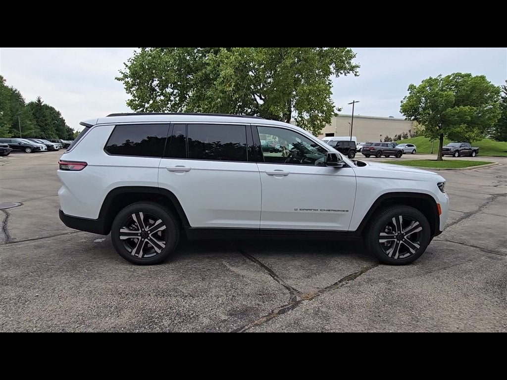 2027 Jeep Grand Cherokee L Limited
