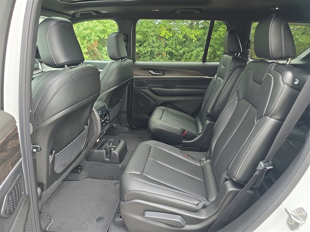 2027 Jeep Grand Cherokee L Limited