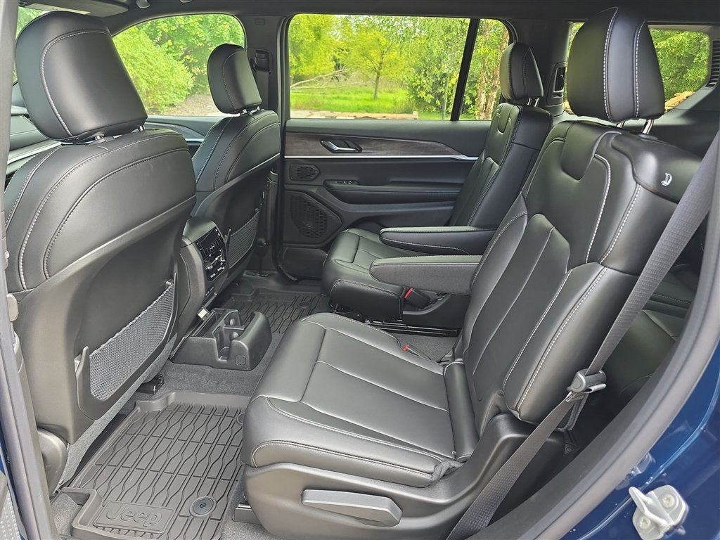 2027 Jeep Grand Cherokee L Limited