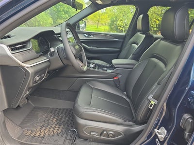 2027 Jeep Grand Cherokee L Limited