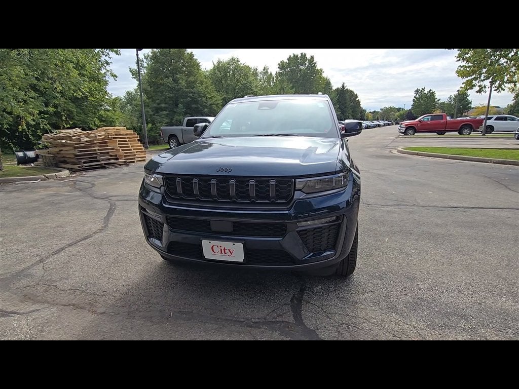 2027 Jeep Grand Cherokee L Limited