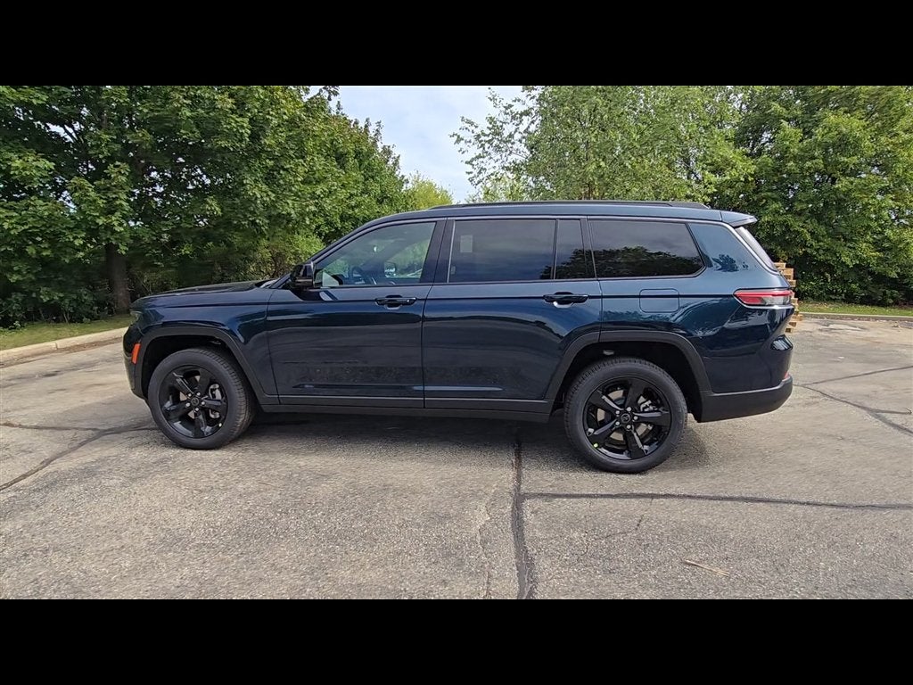 2027 Jeep Grand Cherokee L Limited